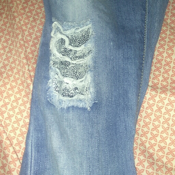 ripped jeans with sequins